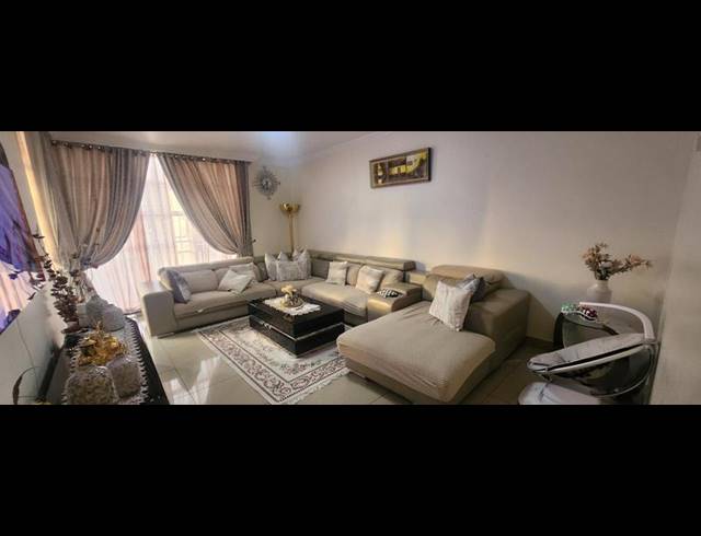 3 BEDROOM APARTMENT FOR SALE IN BEDFORD GARDENS